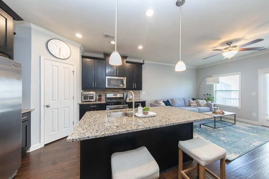 7548 Highlands Point, Atlanta, Georgia 30328, 3 Bedrooms Bedrooms, ,3 BathroomsBathrooms,Residential,Sold,7548 Highlands Point,6856680