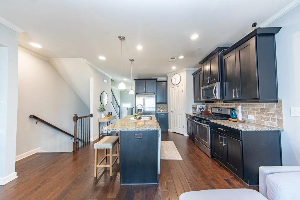 7548 Highlands Point, Atlanta, Georgia 30328, 3 Bedrooms Bedrooms, ,3 BathroomsBathrooms,Residential,Sold,7548 Highlands Point,6856680