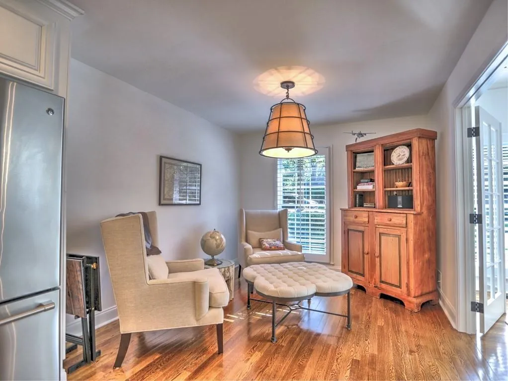 7070 Duncourtney Drive, Sandy Springs, Georgia 30328, 5 Bedrooms Bedrooms, ,3 BathroomsBathrooms,Residential,Sold,7070 Duncourtney Drive,7242153