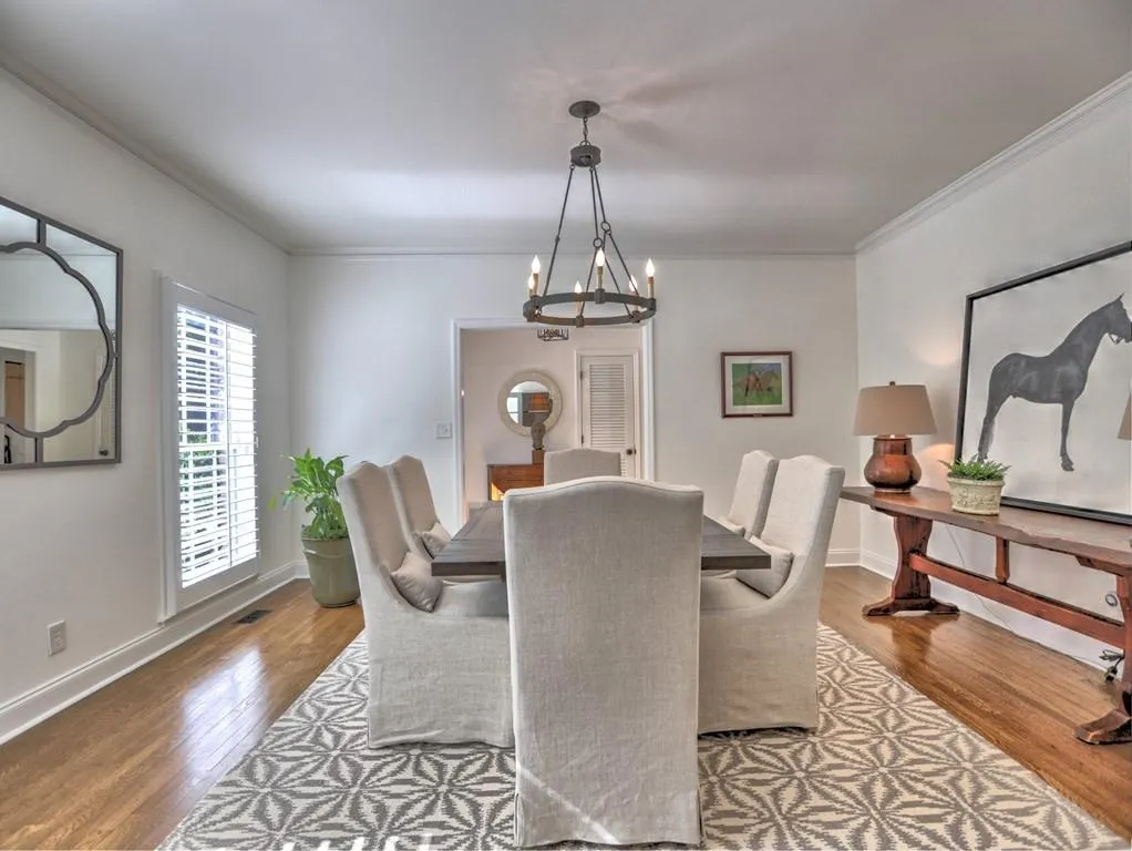 7070 Duncourtney Drive, Sandy Springs, Georgia 30328, 5 Bedrooms Bedrooms, ,3 BathroomsBathrooms,Residential,Sold,7070 Duncourtney Drive,7242153