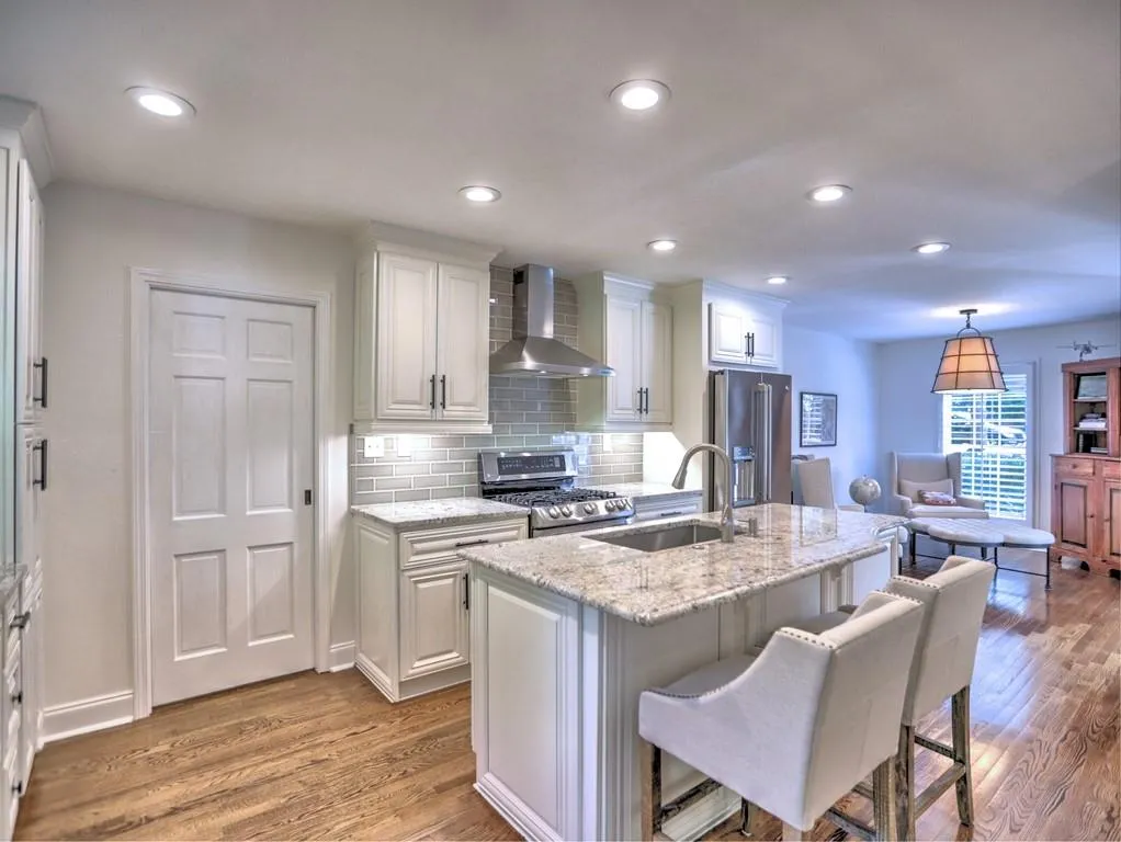 7070 Duncourtney Drive, Sandy Springs, Georgia 30328, 5 Bedrooms Bedrooms, ,3 BathroomsBathrooms,Residential,Sold,7070 Duncourtney Drive,7242153