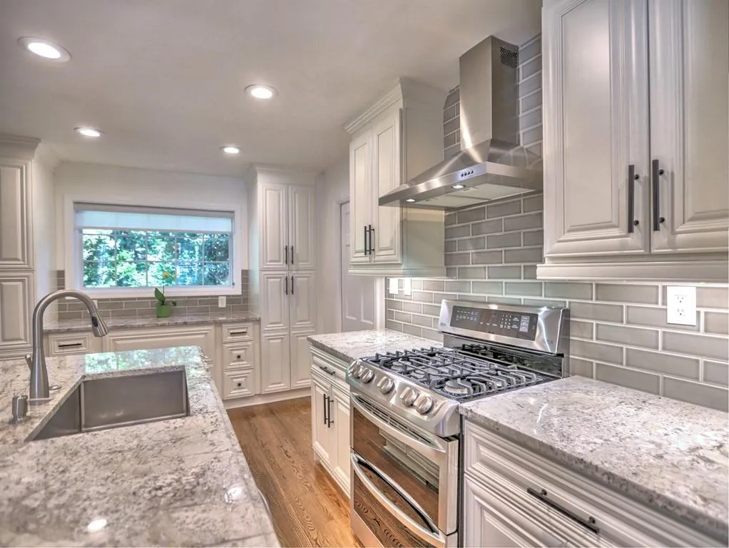 7070 Duncourtney Drive, Sandy Springs, Georgia 30328, 5 Bedrooms Bedrooms, ,3 BathroomsBathrooms,Residential,Sold,7070 Duncourtney Drive,7242153