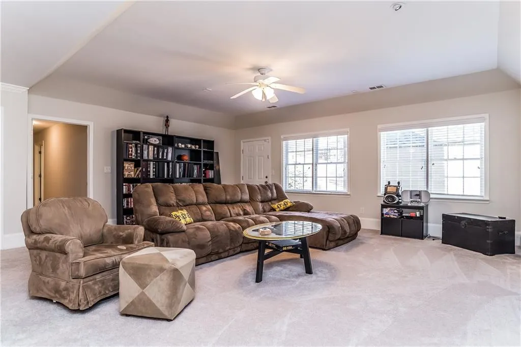 7675 Blandford Place, Sandy Springs, Georgia 30350, 5 Bedrooms Bedrooms, ,4 BathroomsBathrooms,Residential,Sold,7675 Blandford Place,5964027