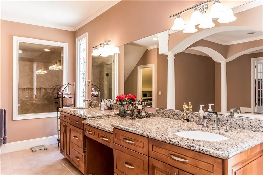 7675 Blandford Place, Sandy Springs, Georgia 30350, 5 Bedrooms Bedrooms, ,4 BathroomsBathrooms,Residential,Sold,7675 Blandford Place,5964027