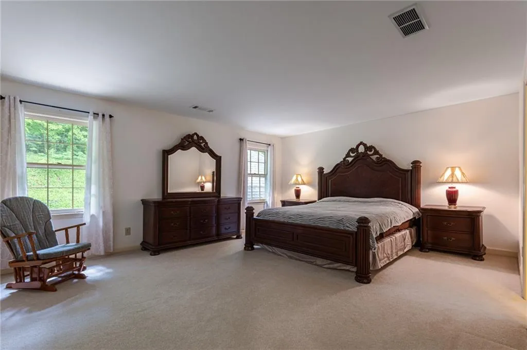 125 River Landing, Sandy Springs, Georgia 30350, 5 Bedrooms Bedrooms, ,4 BathroomsBathrooms,Residential,Sold,125 River Landing,6717953