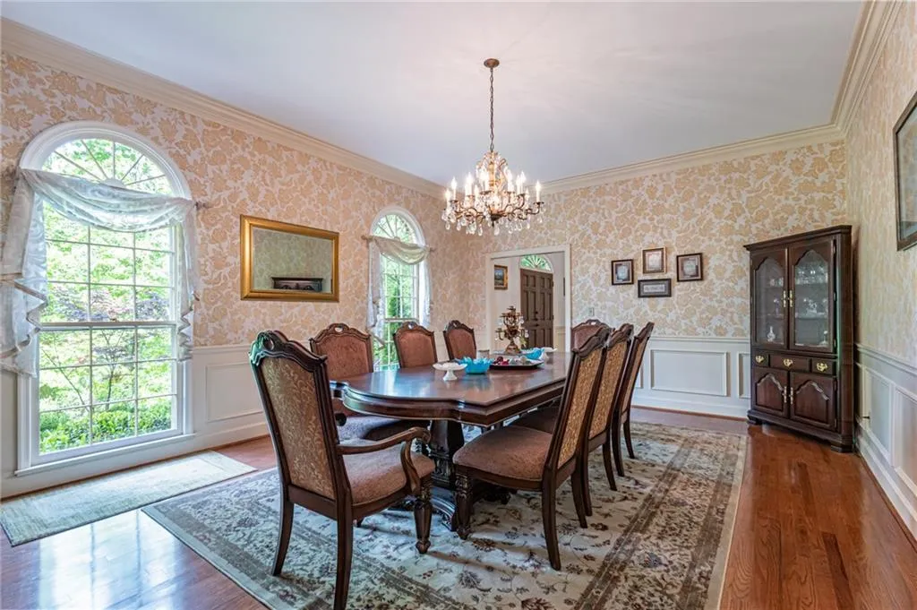 125 River Landing, Sandy Springs, Georgia 30350, 5 Bedrooms Bedrooms, ,4 BathroomsBathrooms,Residential,Sold,125 River Landing,6717953