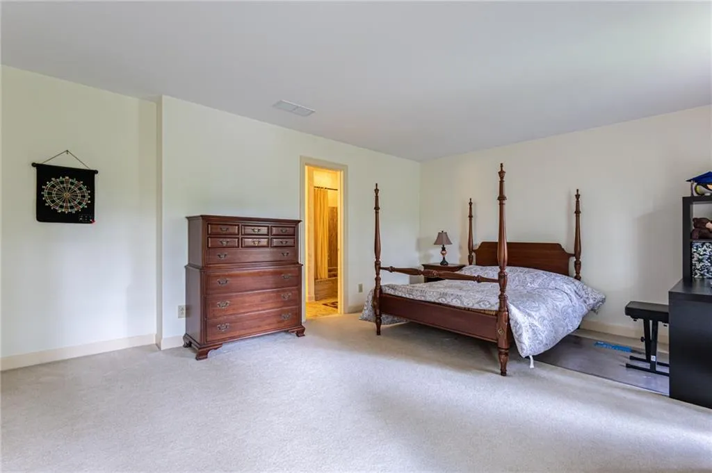 125 River Landing, Sandy Springs, Georgia 30350, 5 Bedrooms Bedrooms, ,4 BathroomsBathrooms,Residential,Sold,125 River Landing,6717953