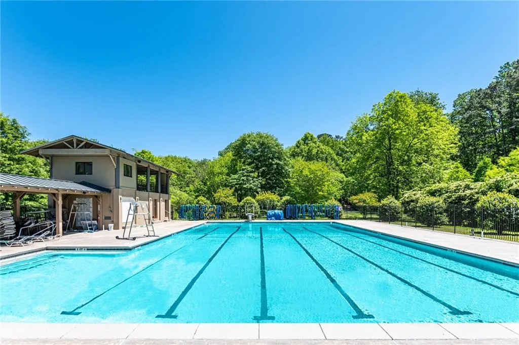 125 River Landing, Sandy Springs, Georgia 30350, 5 Bedrooms Bedrooms, ,4 BathroomsBathrooms,Residential,Sold,125 River Landing,6717953