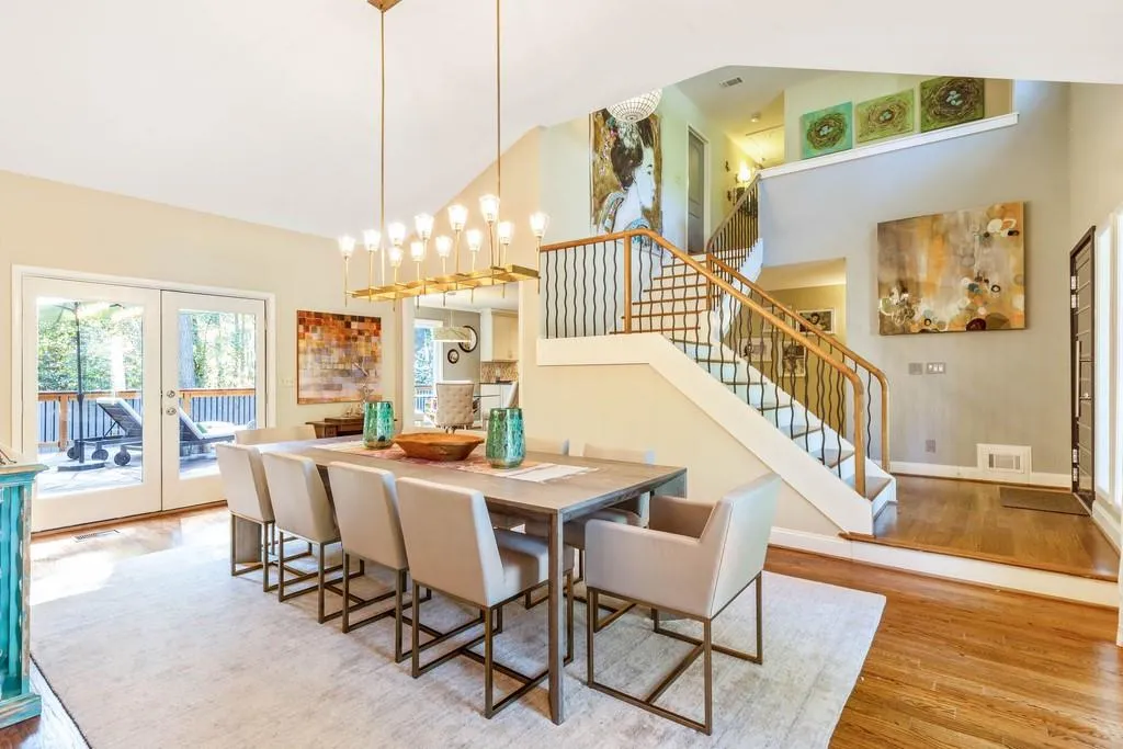 300 Drummen Court, Sandy Springs, Georgia 30328, 4 Bedrooms Bedrooms, ,3 BathroomsBathrooms,Residential,Sold,300 Drummen Court,6617334