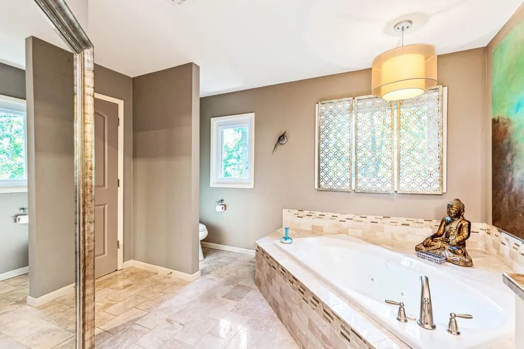 300 Drummen Court, Sandy Springs, Georgia 30328, 4 Bedrooms Bedrooms, ,3 BathroomsBathrooms,Residential,Sold,300 Drummen Court,6617334