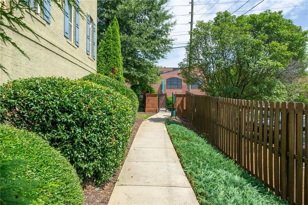 291 Le Gran Bnd Unit 291, Sandy Springs, Georgia 30328, 2 Bedrooms Bedrooms, ,2 BathroomsBathrooms,Residential,Sold,291 Le Gran Bnd Unit 291,6763234