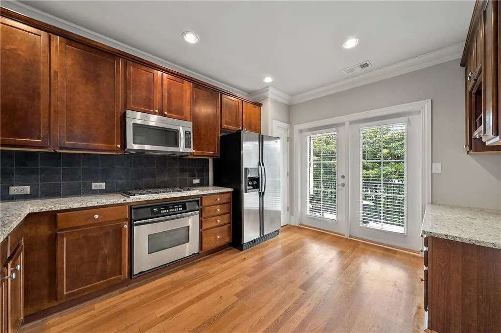 291 Le Gran Bnd Unit 291, Sandy Springs, Georgia 30328, 2 Bedrooms Bedrooms, ,2 BathroomsBathrooms,Residential,Sold,291 Le Gran Bnd Unit 291,6763234
