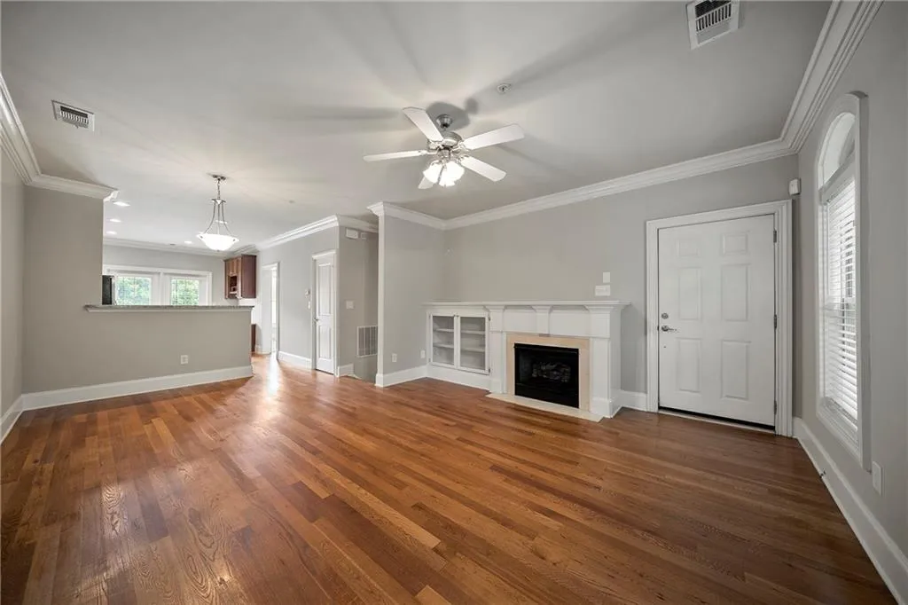 291 Le Gran Bnd Unit 291, Sandy Springs, Georgia 30328, 2 Bedrooms Bedrooms, ,2 BathroomsBathrooms,Residential,Sold,291 Le Gran Bnd Unit 291,6763234