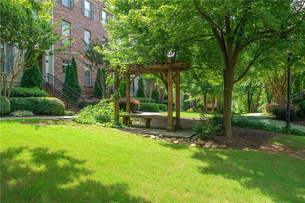 291 Le Gran Bnd Unit 291, Sandy Springs, Georgia 30328, 2 Bedrooms Bedrooms, ,2 BathroomsBathrooms,Residential,Sold,291 Le Gran Bnd Unit 291,6763234