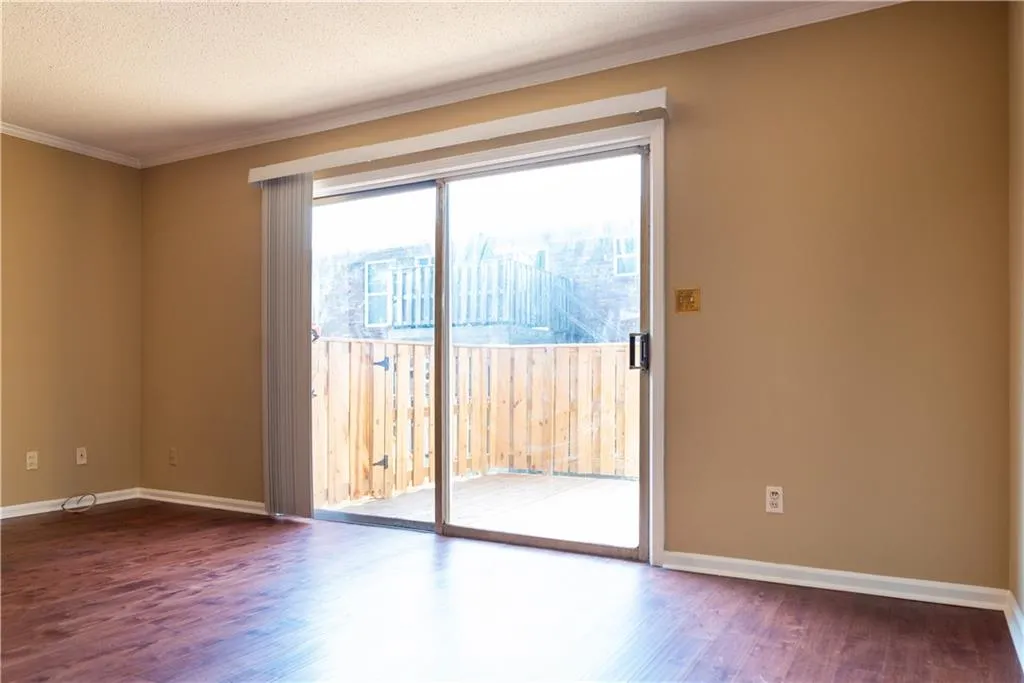 5625 Kingsport Drive, Atlanta, Georgia 30342, 2 Bedrooms Bedrooms, ,1 BathroomBathrooms,Residential,Sold,5625 Kingsport Drive,6910598