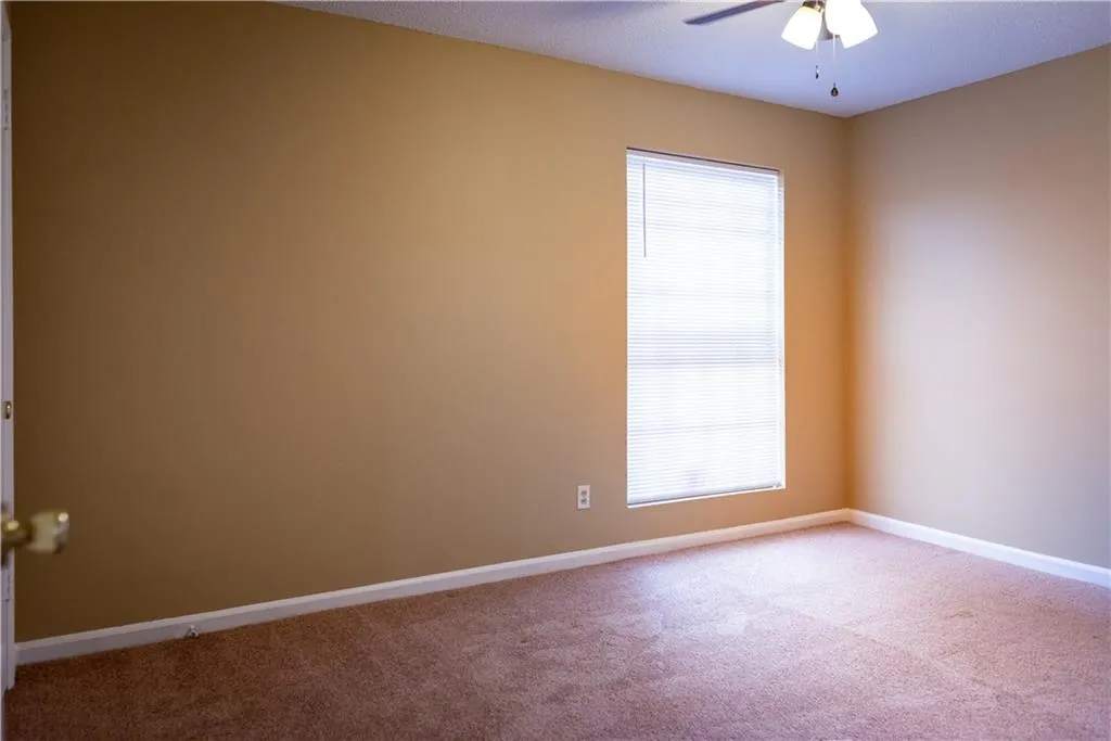 5625 Kingsport Drive, Atlanta, Georgia 30342, 2 Bedrooms Bedrooms, ,1 BathroomBathrooms,Residential,Sold,5625 Kingsport Drive,6910598