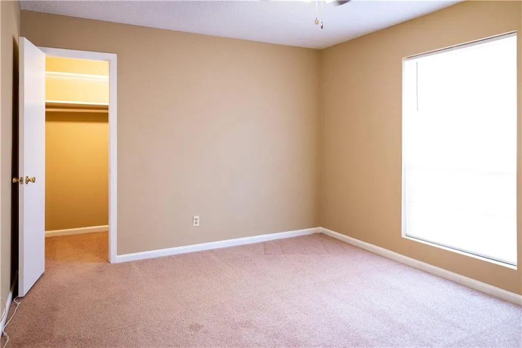 5625 Kingsport Drive, Atlanta, Georgia 30342, 2 Bedrooms Bedrooms, ,1 BathroomBathrooms,Residential,Sold,5625 Kingsport Drive,6910598