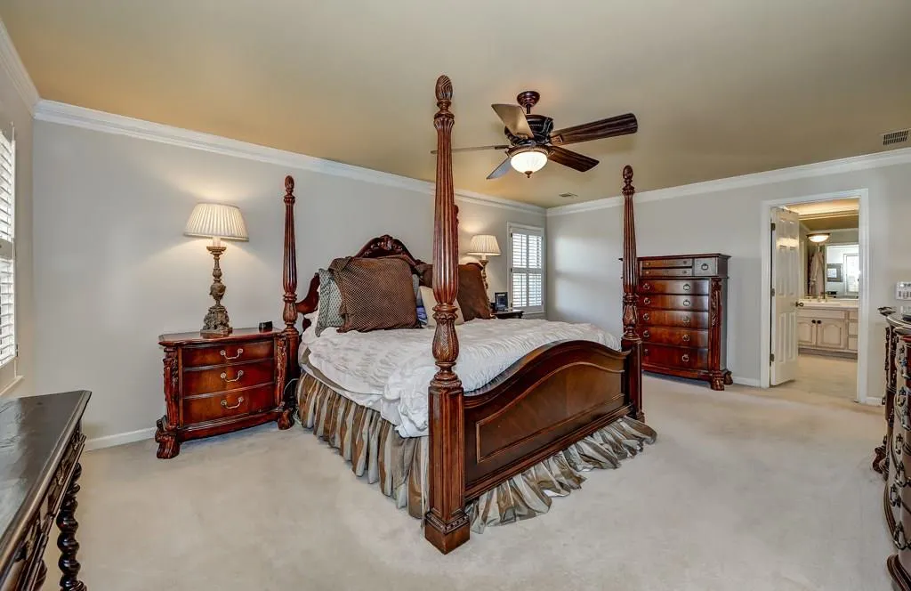 195 Marsh Glen Point, Sandy Springs, Georgia 30328, 4 Bedrooms Bedrooms, ,3 BathroomsBathrooms,Residential,Sold,195 Marsh Glen Point,5619308