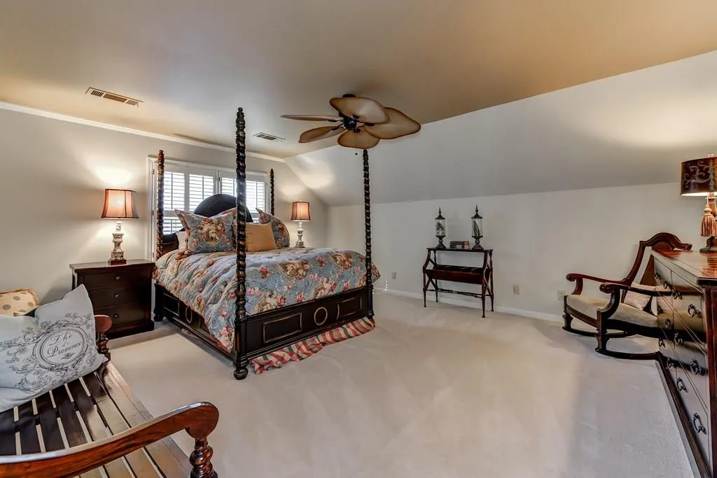 195 Marsh Glen Point, Sandy Springs, Georgia 30328, 4 Bedrooms Bedrooms, ,3 BathroomsBathrooms,Residential,Sold,195 Marsh Glen Point,5619308