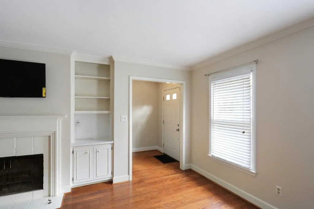 104 Terrace Drive Unit 5, Atlanta, Georgia 30305, 2 Bedrooms Bedrooms, ,2 BathroomsBathrooms,Residential,Sold,104 Terrace Drive Unit 5,5804255