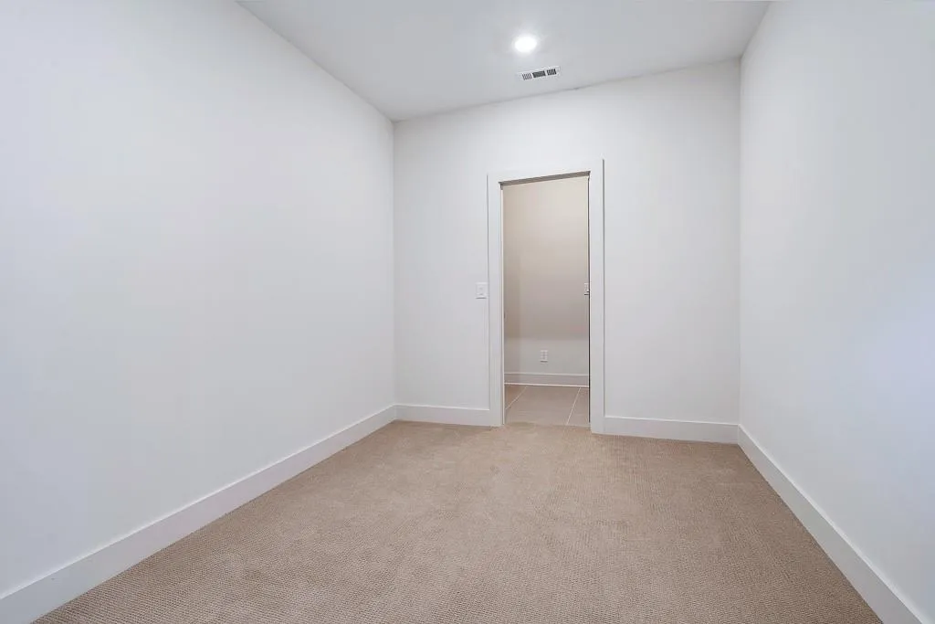 6447 Vernon Woods Drive, Atlanta, Georgia 30328, 5 Bedrooms Bedrooms, ,5 BathroomsBathrooms,Residential,Sold,6447 Vernon Woods Drive,6613840