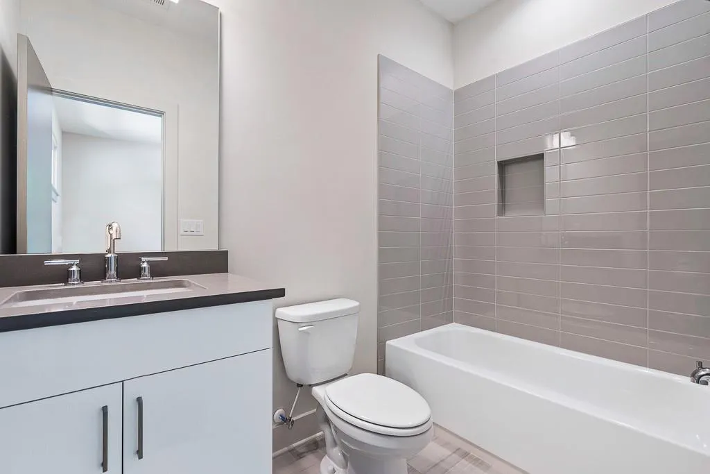 6447 Vernon Woods Drive, Atlanta, Georgia 30328, 5 Bedrooms Bedrooms, ,5 BathroomsBathrooms,Residential,Sold,6447 Vernon Woods Drive,6613840