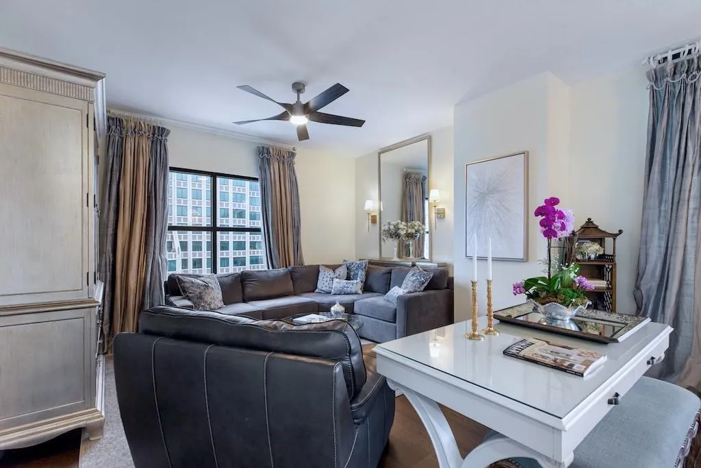 3040 Peachtree Road Nw Unit 1003, Atlanta, Georgia 30305, 2 Bedrooms Bedrooms, ,2 BathroomsBathrooms,Residential,For Sale,3040 Peachtree Road Nw Unit 1003,7634544