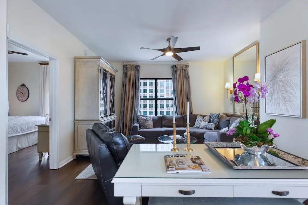3040 Peachtree Road Nw Unit 1003, Atlanta, Georgia 30305, 2 Bedrooms Bedrooms, ,2 BathroomsBathrooms,Residential,For Sale,3040 Peachtree Road Nw Unit 1003,7634544