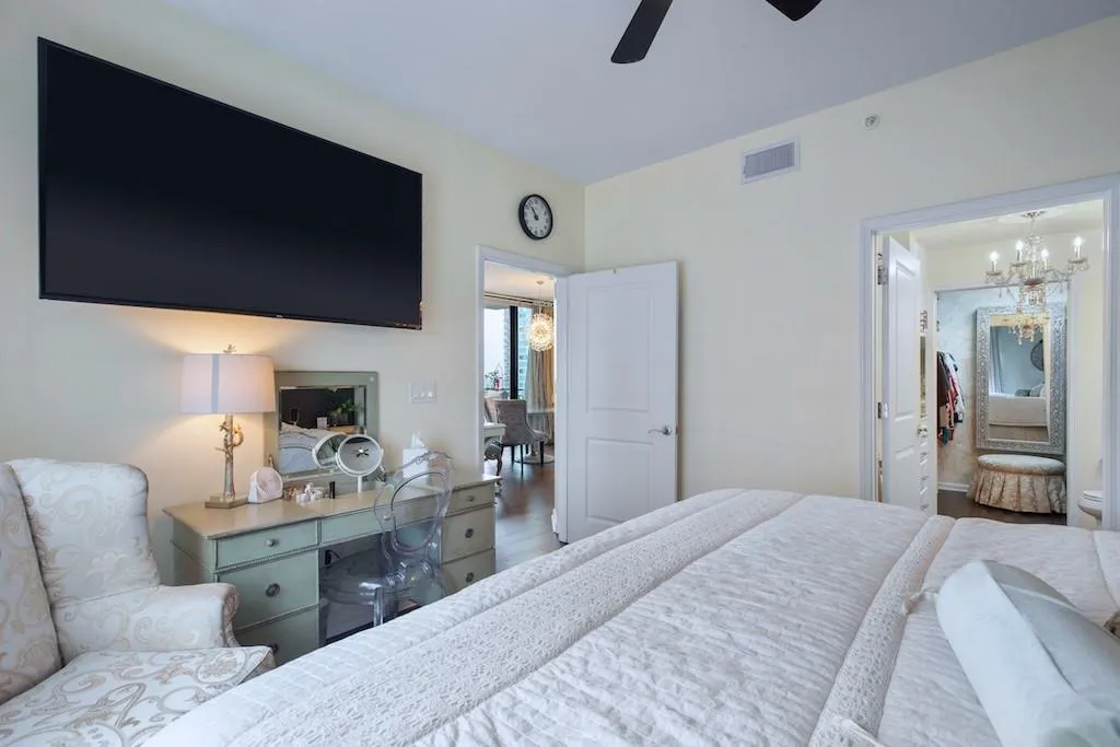 3040 Peachtree Road Nw Unit 1003, Atlanta, Georgia 30305, 2 Bedrooms Bedrooms, ,2 BathroomsBathrooms,Residential,For Sale,3040 Peachtree Road Nw Unit 1003,7634544
