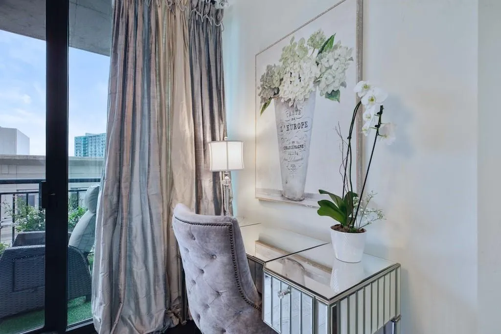 3040 Peachtree Road Nw Unit 1003, Atlanta, Georgia 30305, 2 Bedrooms Bedrooms, ,2 BathroomsBathrooms,Residential,For Sale,3040 Peachtree Road Nw Unit 1003,7634544