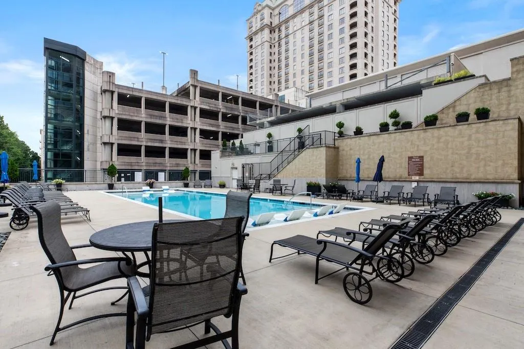 3040 Peachtree Road Nw Unit 1003, Atlanta, Georgia 30305, 2 Bedrooms Bedrooms, ,2 BathroomsBathrooms,Residential,For Sale,3040 Peachtree Road Nw Unit 1003,7634544