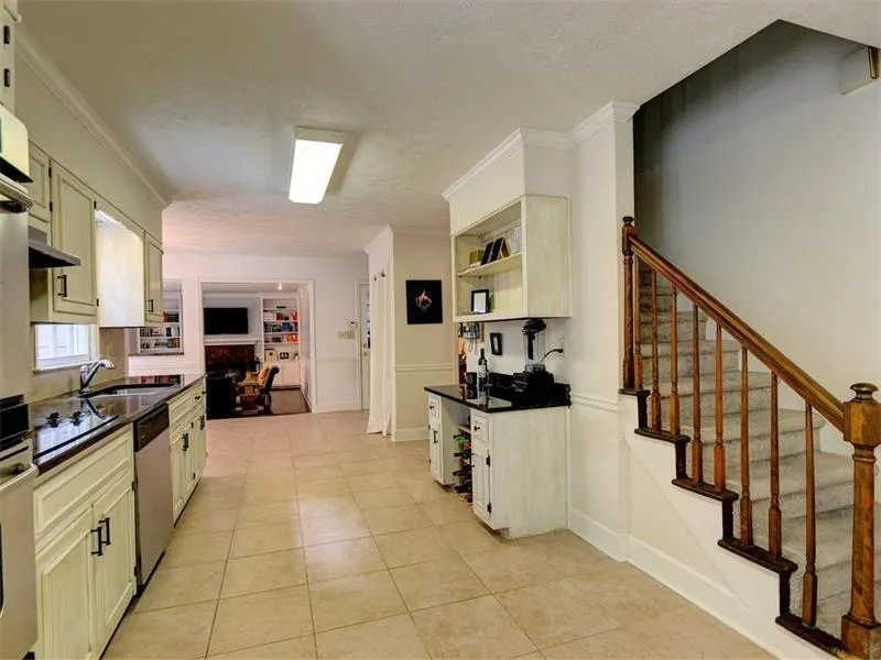 460 Tahoma Drive, Sandy Springs, Georgia 30350, 4 Bedrooms Bedrooms, ,2 BathroomsBathrooms,Residential,Sold,460 Tahoma Drive,5712486