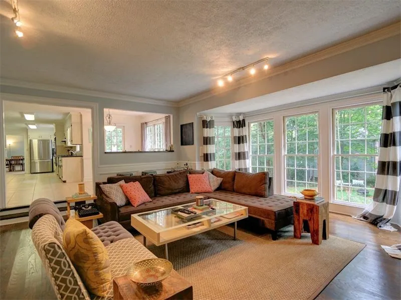 460 Tahoma Drive, Sandy Springs, Georgia 30350, 4 Bedrooms Bedrooms, ,2 BathroomsBathrooms,Residential,Sold,460 Tahoma Drive,5712486