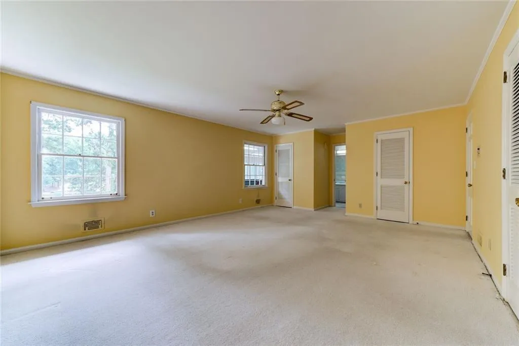 1665 Huntingdon Trail, Sandy Springs, Georgia 30350, 5 Bedrooms Bedrooms, ,4 BathroomsBathrooms,Residential,Sold,1665 Huntingdon Trail,6577395