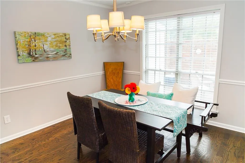 3 Newport Place Nw, Atlanta, Georgia 30318, 2 Bedrooms Bedrooms, ,2 BathroomsBathrooms,Residential,Sold,3 Newport Place Nw,5909192