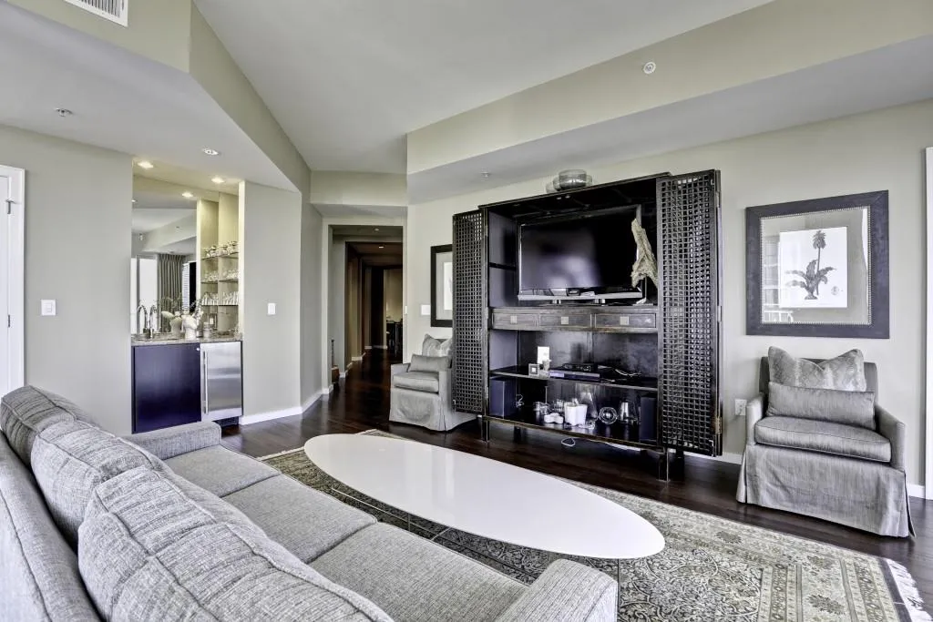 3325 Piedmont Road Ne Unit 2702, Atlanta, Georgia 30305, 3 Bedrooms Bedrooms, ,3 BathroomsBathrooms,Residential,Sold,3325 Piedmont Road Ne Unit 2702,5749208