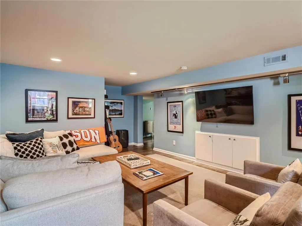 4574 Mystic Drive, Sandy Springs, Georgia 30342, 4 Bedrooms Bedrooms, ,3 BathroomsBathrooms,Residential,Sold,4574 Mystic Drive,7223242