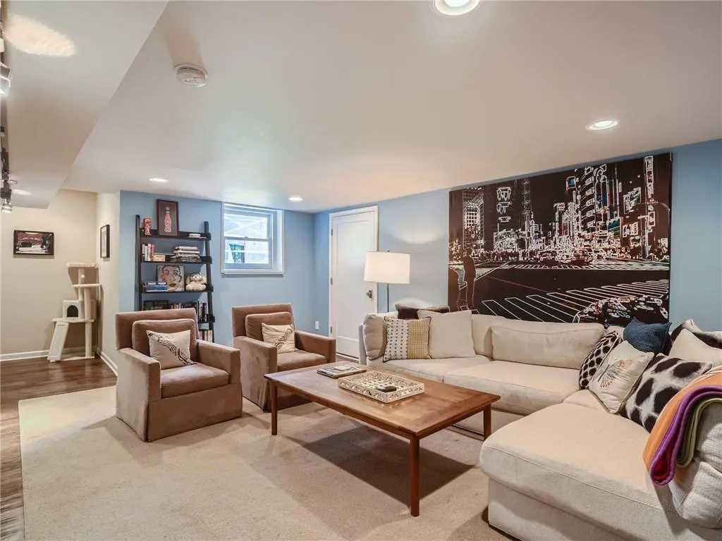 4574 Mystic Drive, Sandy Springs, Georgia 30342, 4 Bedrooms Bedrooms, ,3 BathroomsBathrooms,Residential,Sold,4574 Mystic Drive,7223242