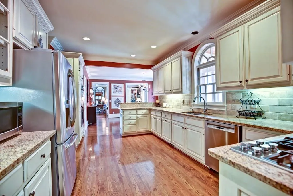 4420 Highgrove Pointe, Atlanta, Georgia 30319, 4 Bedrooms Bedrooms, ,3 BathroomsBathrooms,Residential,Sold,4420 Highgrove Pointe,5729711