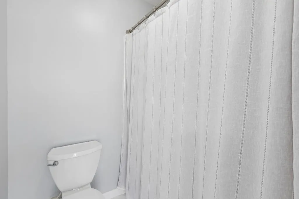 355 Wembley Circle, Sandy Springs, Georgia 30328, 4 Bedrooms Bedrooms, ,3 BathroomsBathrooms,Residential,Sold,355 Wembley Circle,7430607