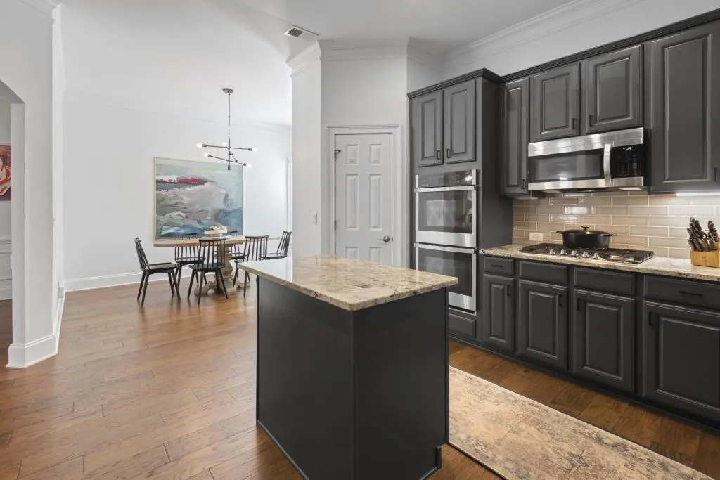 355 Wembley Circle, Sandy Springs, Georgia 30328, 4 Bedrooms Bedrooms, ,3 BathroomsBathrooms,Residential,Sold,355 Wembley Circle,7430607