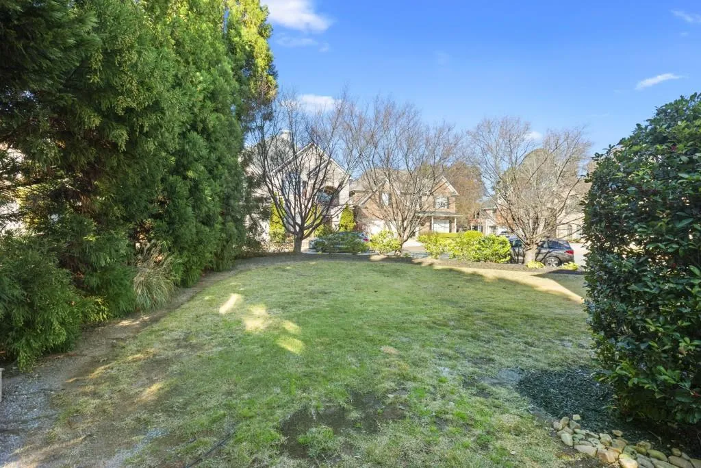 355 Wembley Circle, Sandy Springs, Georgia 30328, 4 Bedrooms Bedrooms, ,3 BathroomsBathrooms,Residential,Sold,355 Wembley Circle,7430607