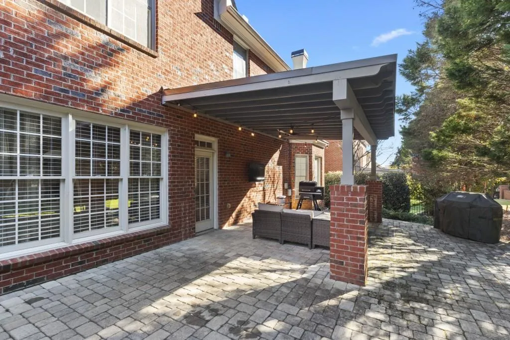 355 Wembley Circle, Sandy Springs, Georgia 30328, 4 Bedrooms Bedrooms, ,3 BathroomsBathrooms,Residential,Sold,355 Wembley Circle,7430607