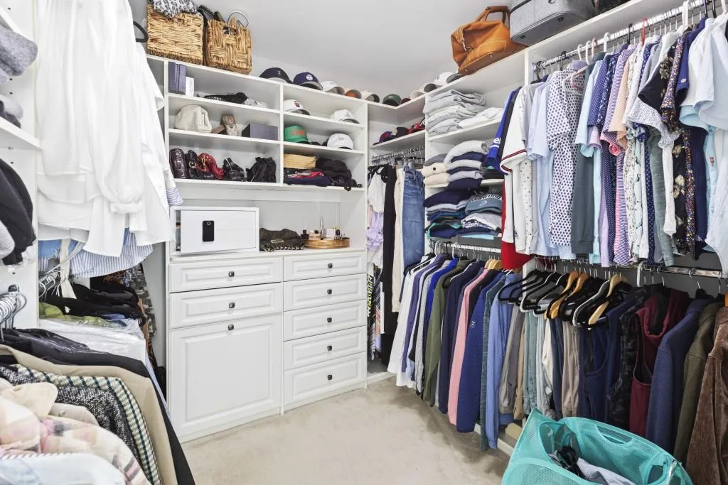 355 Wembley Circle, Sandy Springs, Georgia 30328, 4 Bedrooms Bedrooms, ,3 BathroomsBathrooms,Residential,Sold,355 Wembley Circle,7430607