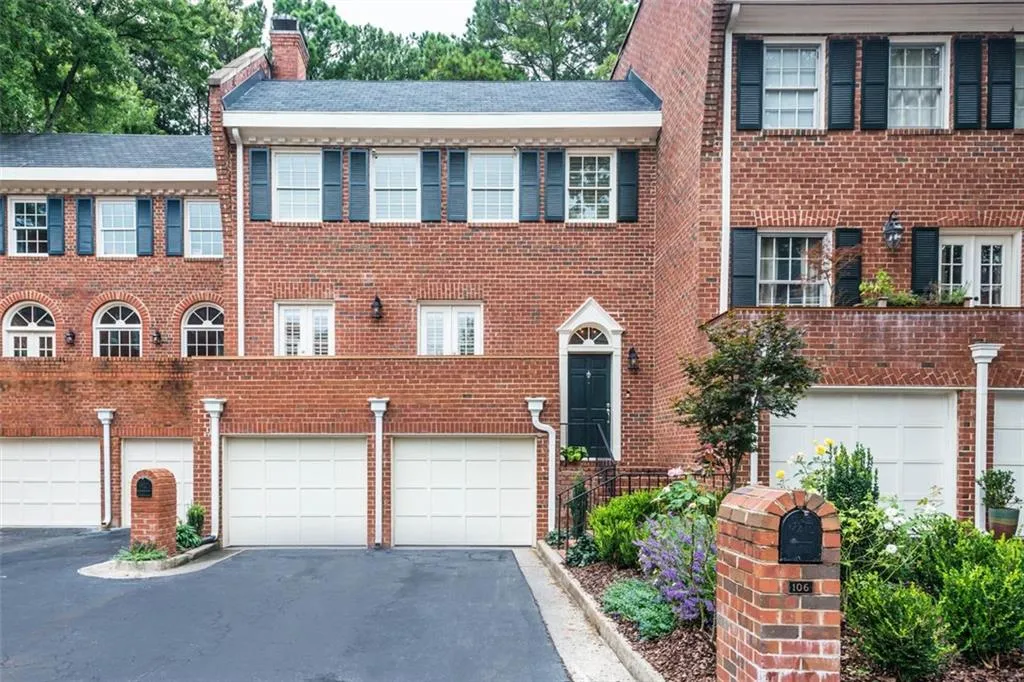 106 Jefferson Circle, Atlanta, Georgia 30328, 3 Bedrooms Bedrooms, ,2 BathroomsBathrooms,Residential,Sold,106 Jefferson Circle,6087427