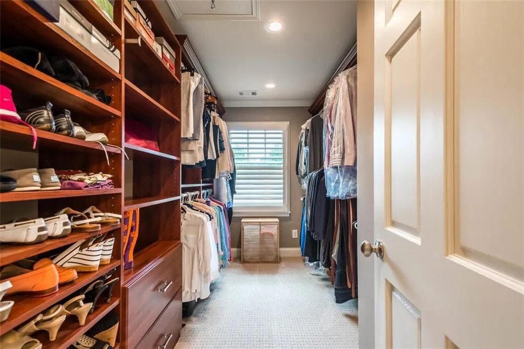 106 Jefferson Circle, Atlanta, Georgia 30328, 3 Bedrooms Bedrooms, ,2 BathroomsBathrooms,Residential,Sold,106 Jefferson Circle,6087427