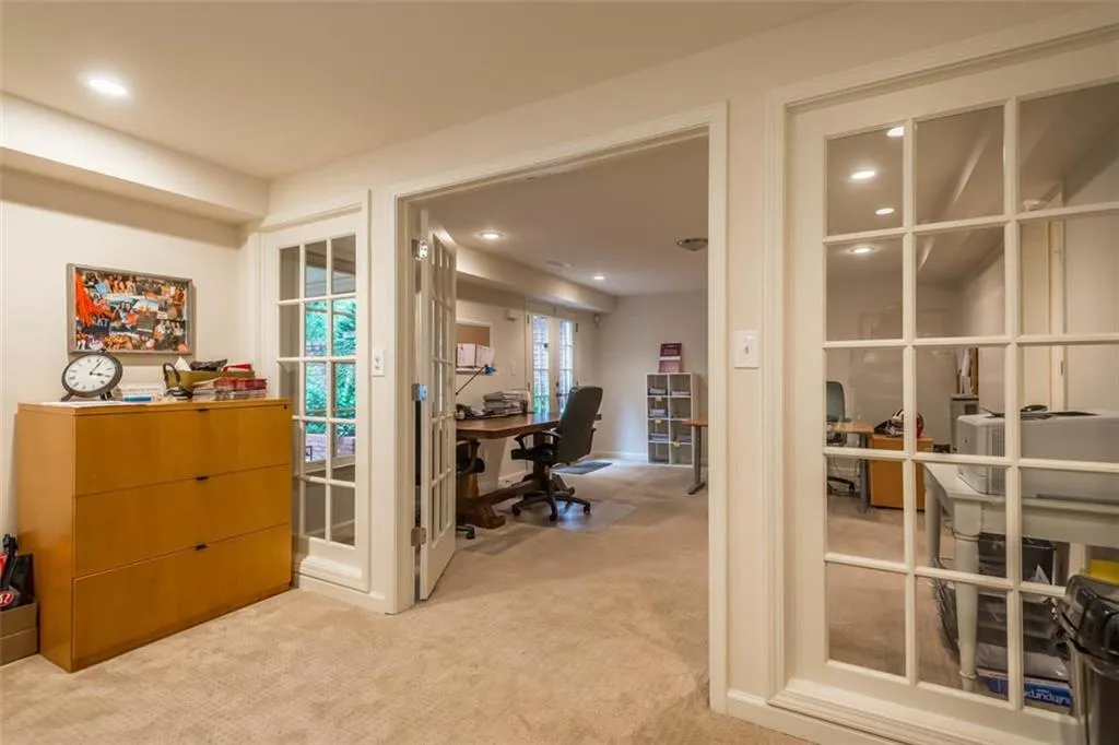 106 Jefferson Circle, Atlanta, Georgia 30328, 3 Bedrooms Bedrooms, ,2 BathroomsBathrooms,Residential,Sold,106 Jefferson Circle,6087427