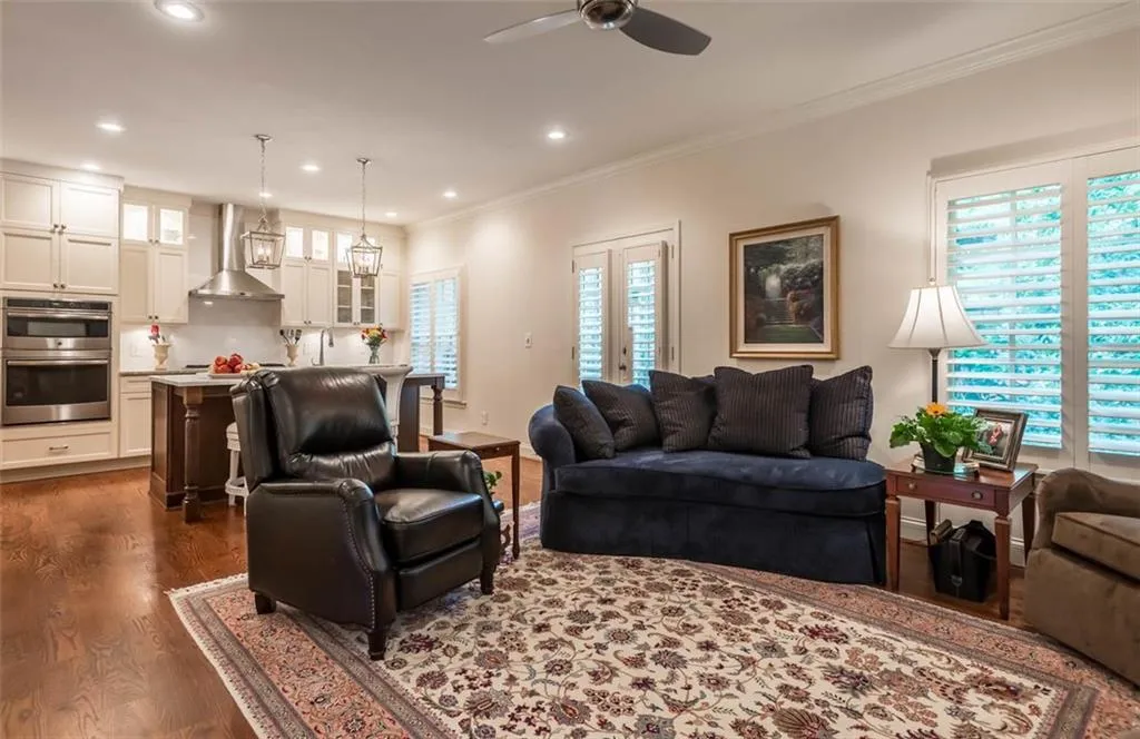 106 Jefferson Circle, Atlanta, Georgia 30328, 3 Bedrooms Bedrooms, ,2 BathroomsBathrooms,Residential,Sold,106 Jefferson Circle,6087427