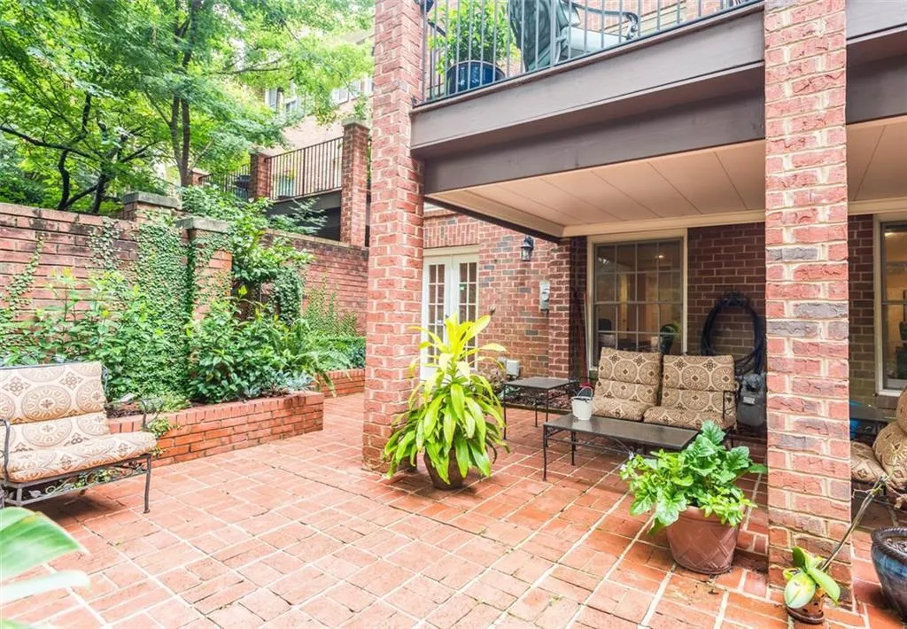 106 Jefferson Circle, Atlanta, Georgia 30328, 3 Bedrooms Bedrooms, ,2 BathroomsBathrooms,Residential,Sold,106 Jefferson Circle,6087427