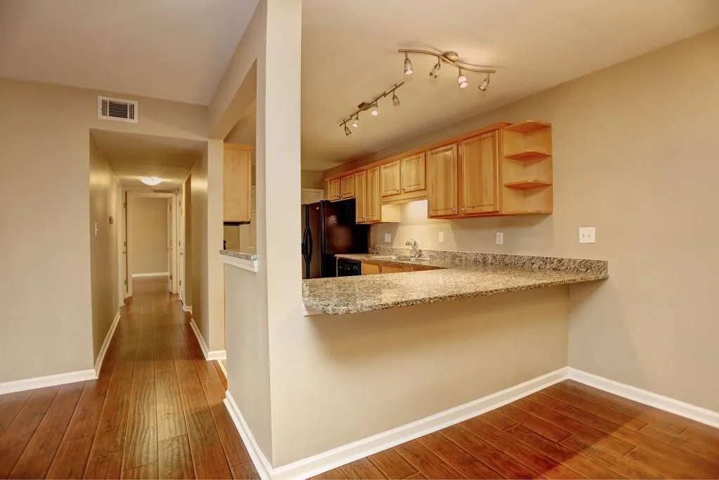 203 Brighton Point Unit 203, Atlanta, Georgia 30328, 2 Bedrooms Bedrooms, ,2 BathroomsBathrooms,Residential,Sold,203 Brighton Point Unit 203,5789331